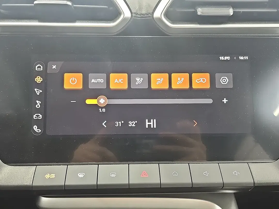 MG ZS Hybrid Standard - Thumbnail 9
