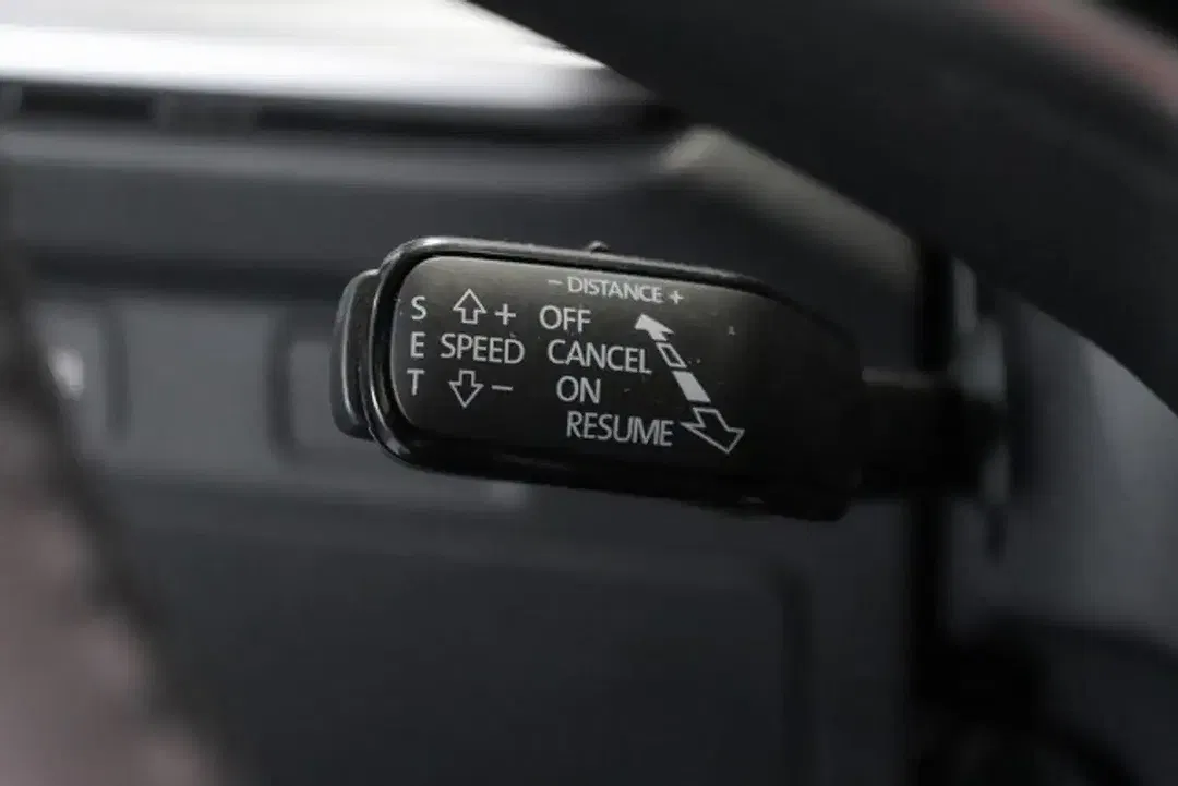 Skoda Enyaq 60 Loft - Thumbnail 14