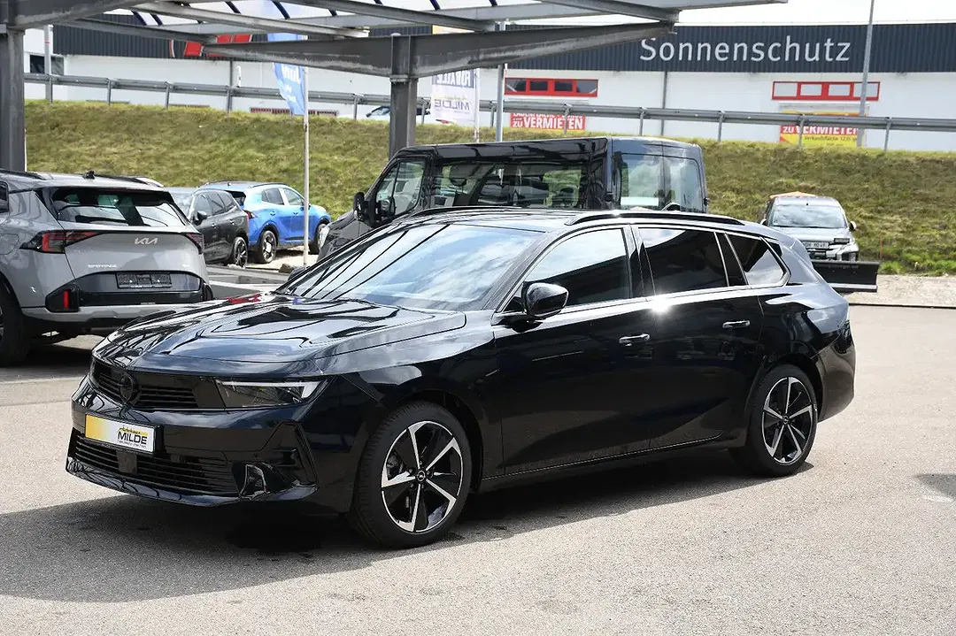 Opel Astra 1.2 AUT GS - foto 1