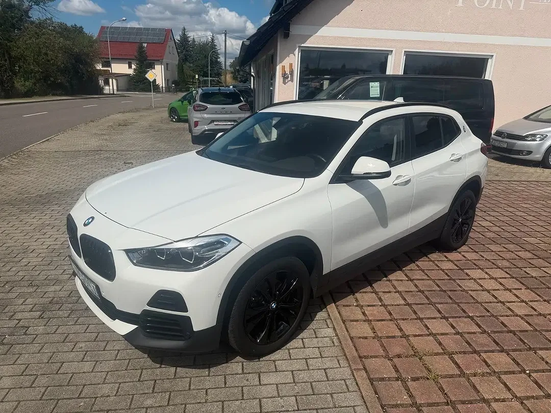 BMW X2 sDrive Advantage - Afbeelding 1