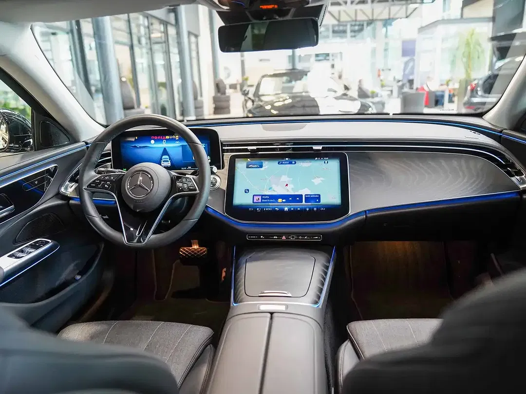 Mercedes-Benz E 220 Avantgarde - Thumbnail 14