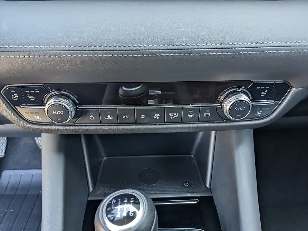 Mazda 6 2.0 - foto 8
