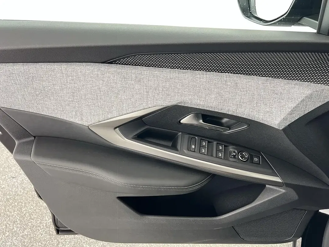 Peugeot 5008 Hybrid GT Exclusive - Thumbnail 11