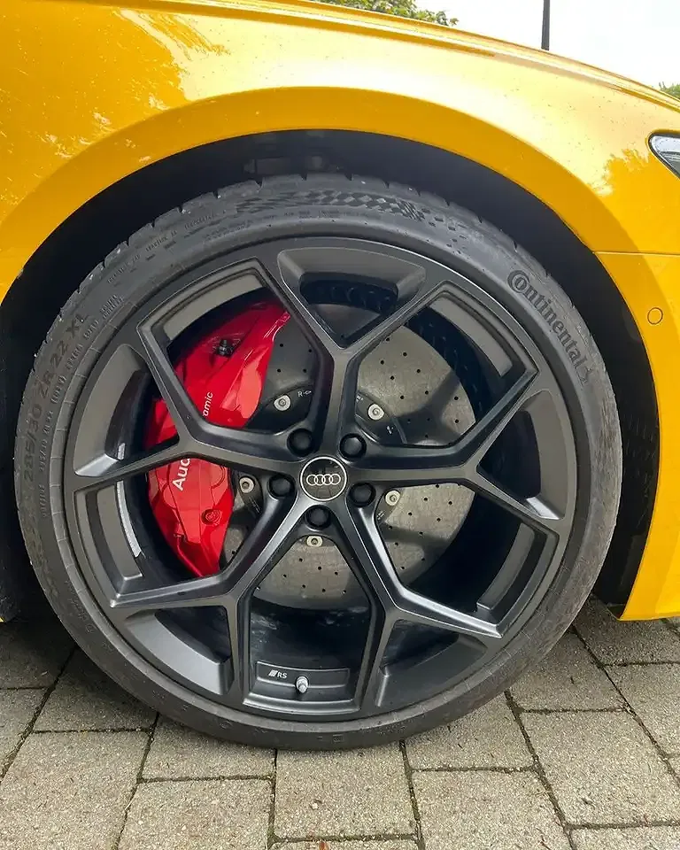 Audi RS6 - Thumbnail 8