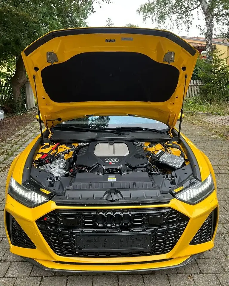 Audi RS6 - Thumbnail 9
