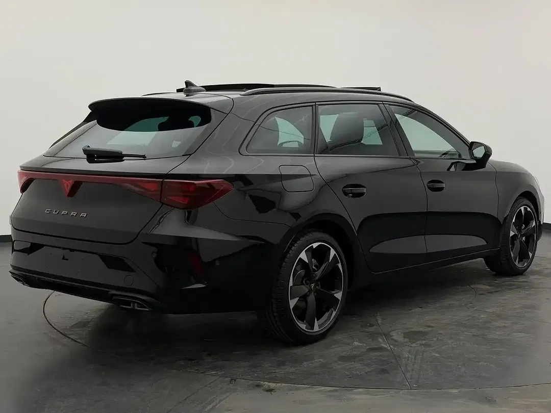 CUPRA Leon 1.5 eTSI DSG Matrix LED Sportstourer - Thumbnail 11