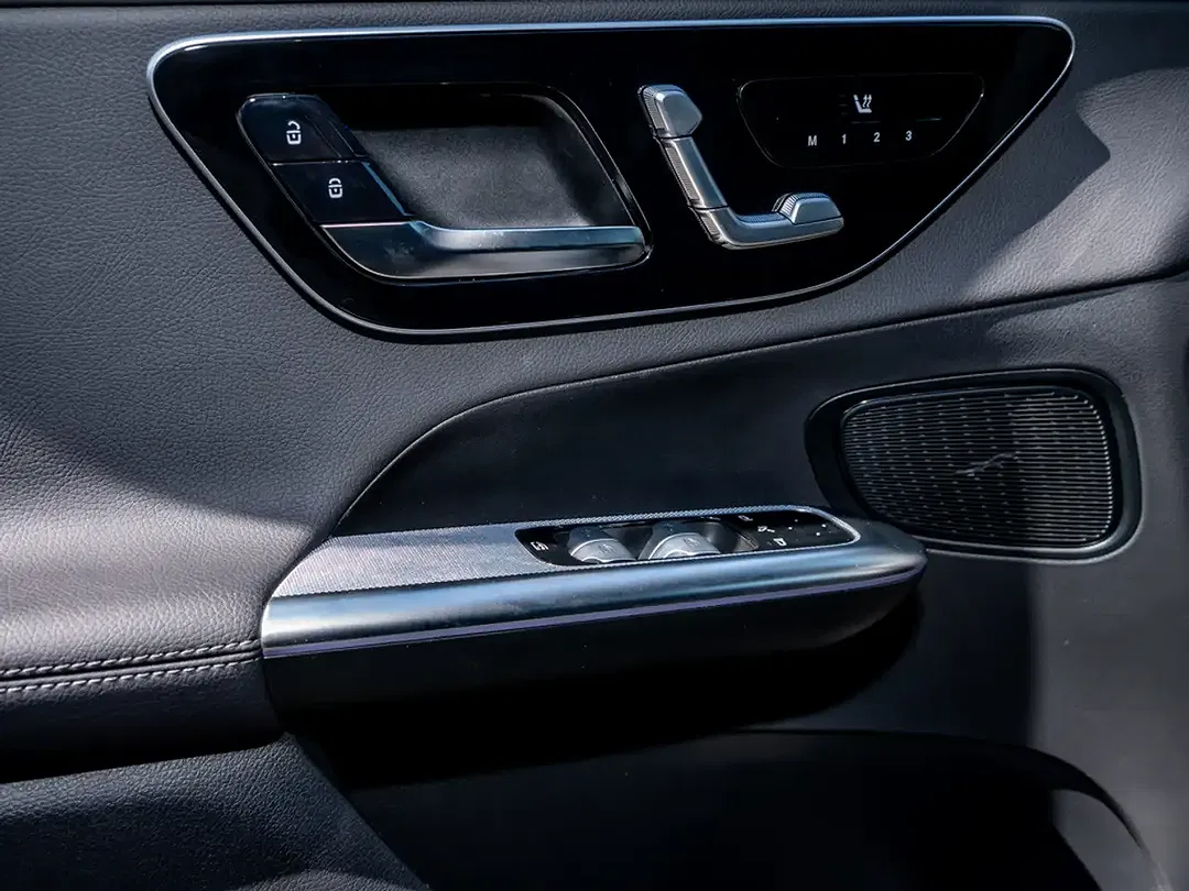 Mercedes-Benz GLC 300 4MATIC AMG MBUX - Thumbnail 15