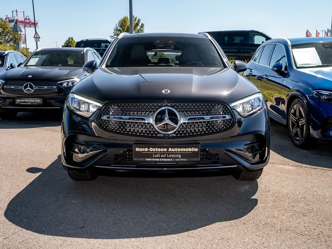 Mercedes-Benz GLC 300 4MATIC AMG MBUX - Thumbnail 4