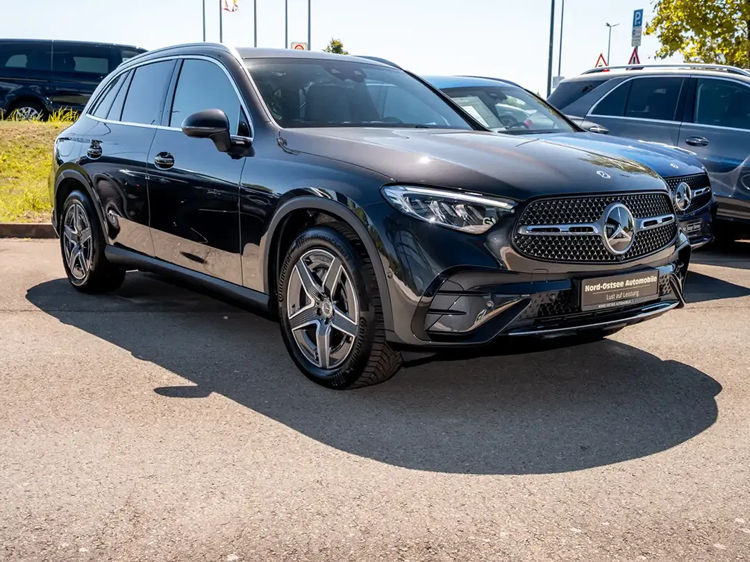 Mercedes-Benz GLC 300 4MATIC AMG MBUX - Thumbnail 5