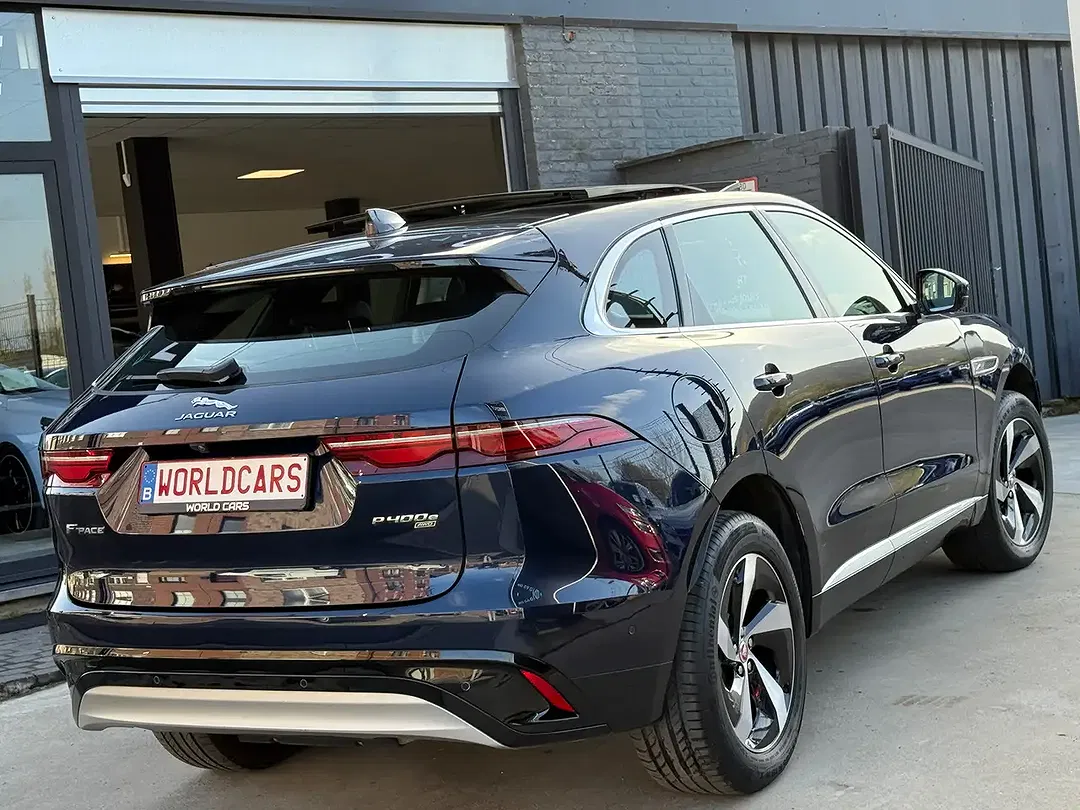 Jaguar F-Pace P400e 2.0 PHEV Portfolio - Thumbnail 4