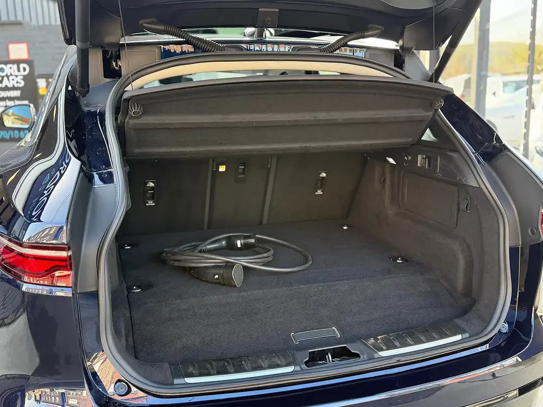 Jaguar F-Pace P400e 2.0 PHEV Portfolio - Thumbnail 9