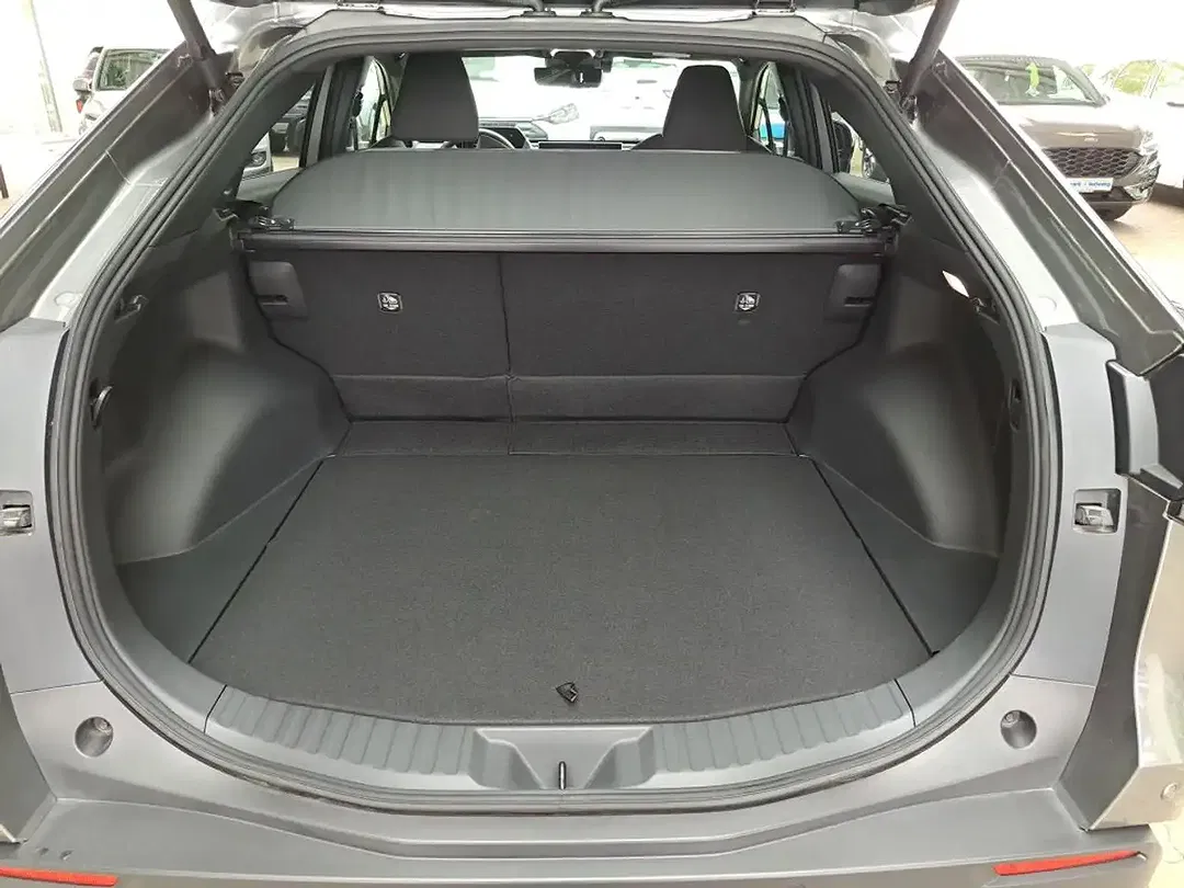 Subaru Solterra AWD Comfort - Thumbnail 9