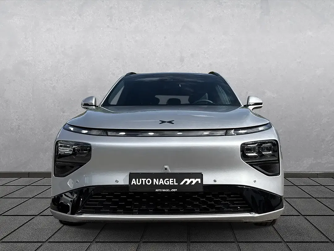 Xpeng G9 AWD Performance - Thumbnail 8