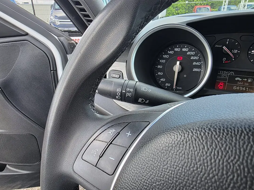 Alfa Romeo Giulietta 1.6 JTDM - foto 15