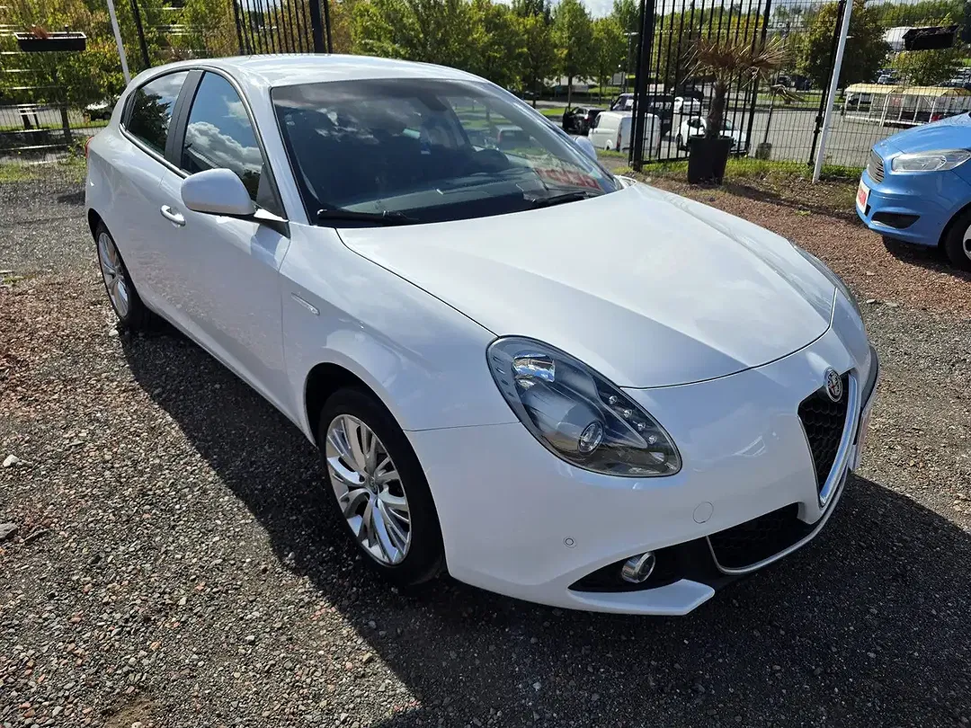 Alfa Romeo Giulietta 1.6 JTDM - Thumbnail 3