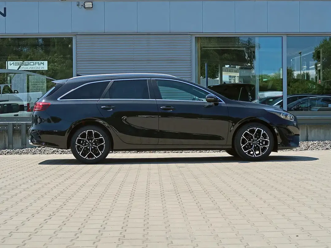Kia Ceed SW / cee'd SW 1.5 GT-Line - Thumbnail 4