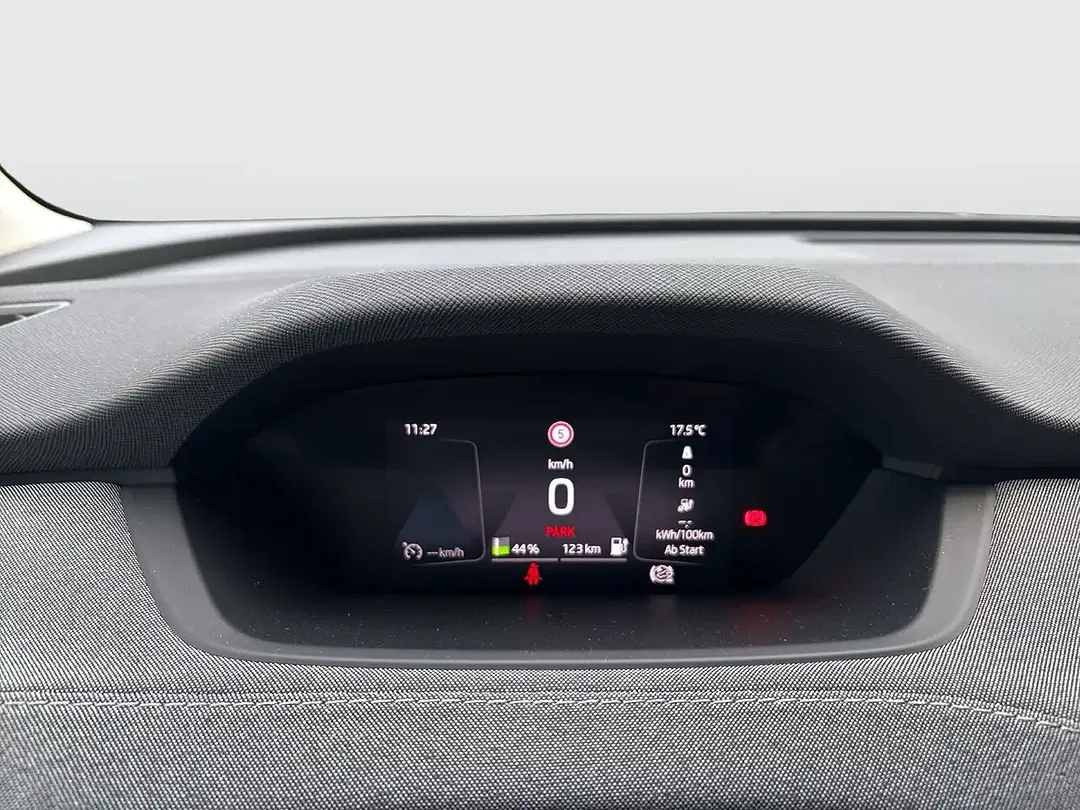 Skoda Enyaq 50 Loft - Thumbnail 10