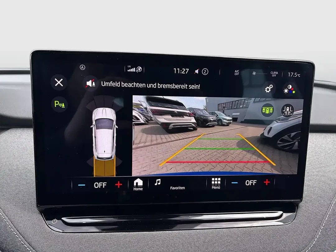 Skoda Enyaq 50 Loft - Thumbnail 12