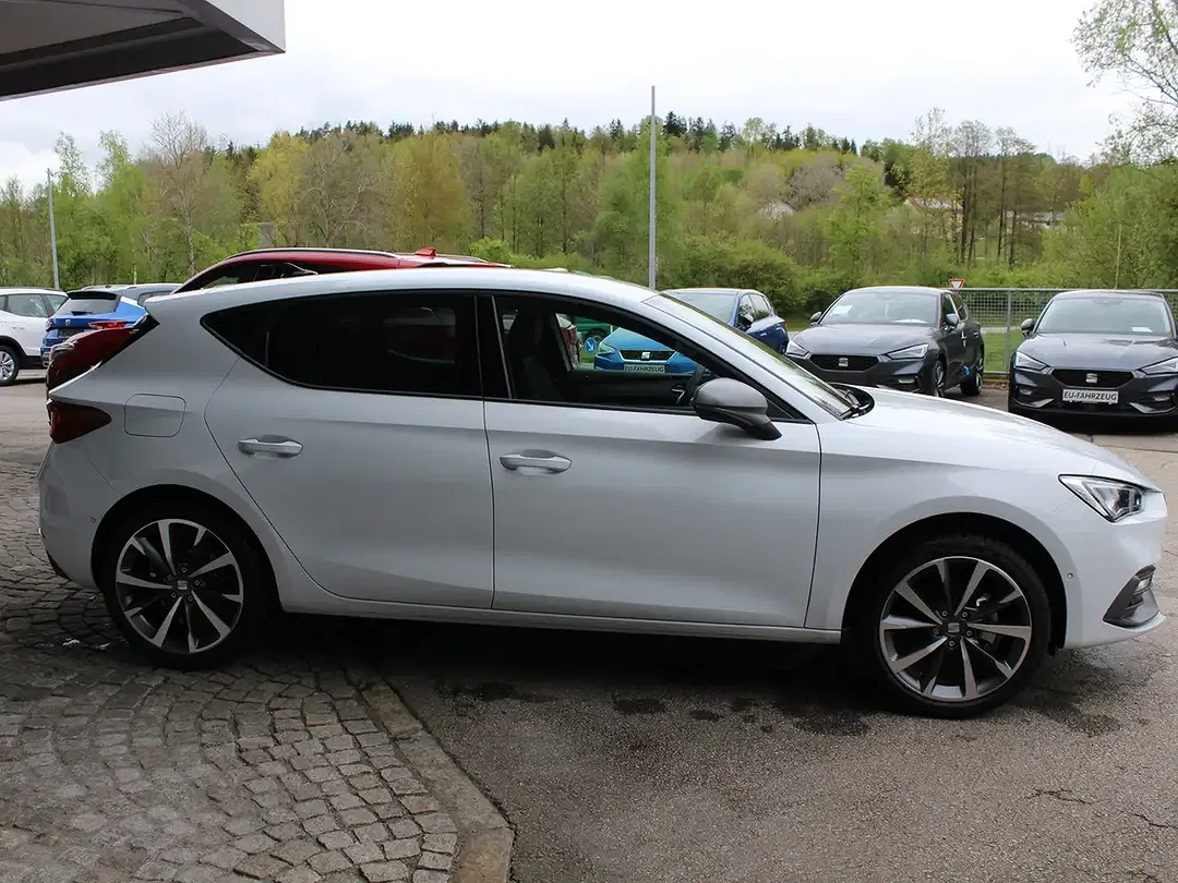 SEAT Leon 1.5 TSI FR - Thumbnail 3