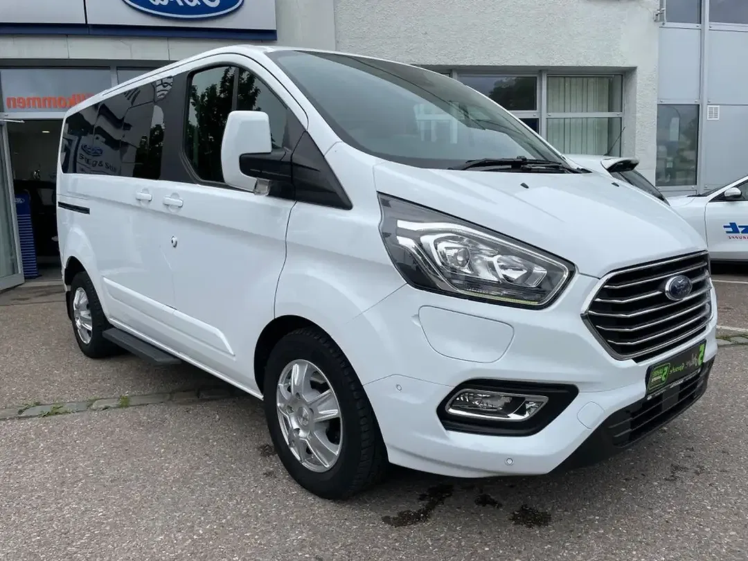 Ford Tourneo Custom PHEV Titanium - foto 1
