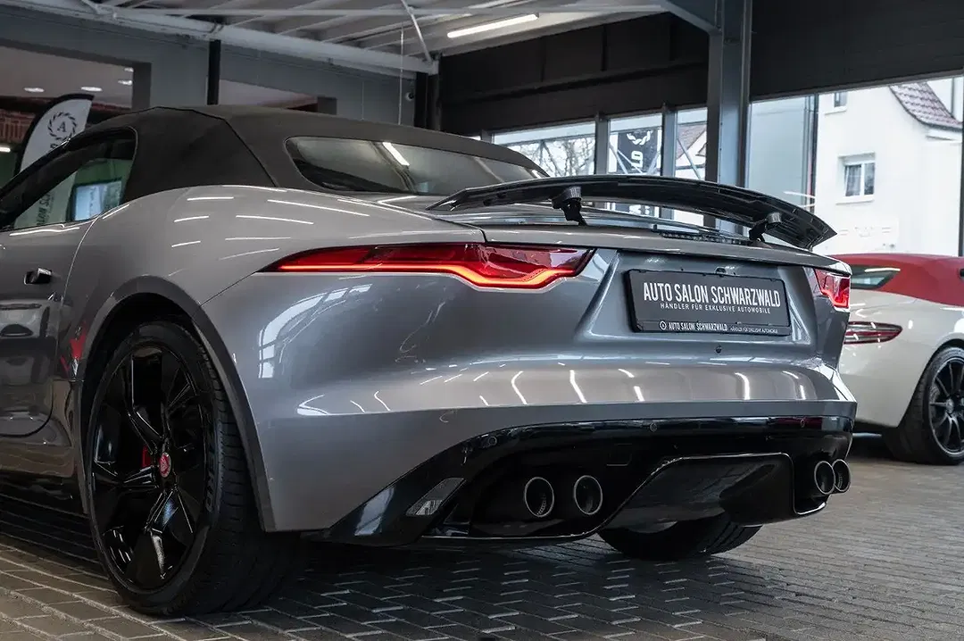 Jaguar F-Type P450 - Thumbnail 12