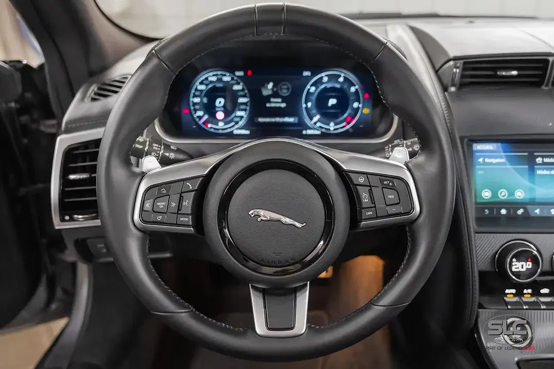 Jaguar F-Type P300 Cabriolet R-Dynamic - Thumbnail 10