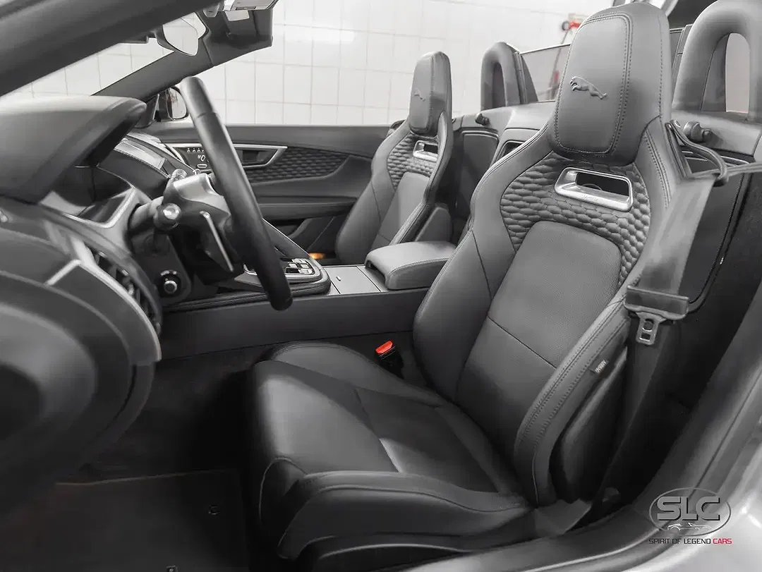 Jaguar F-Type P300 Cabriolet R-Dynamic - Thumbnail 7