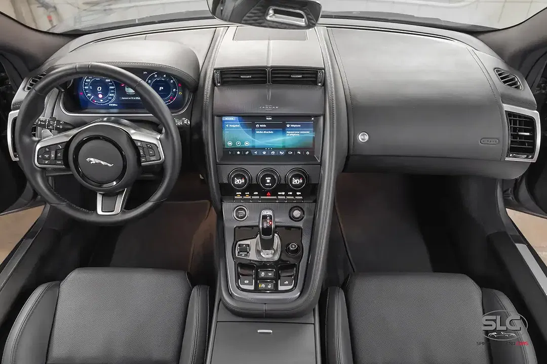 Jaguar F-Type P300 Cabriolet R-Dynamic - Thumbnail 9