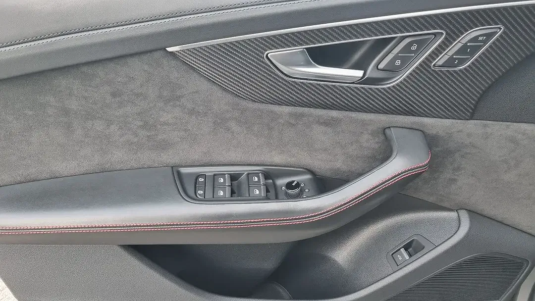 Audi RS Q8 - Thumbnail 8