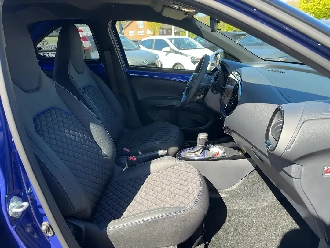Toyota Aygo - Thumbnail 11
