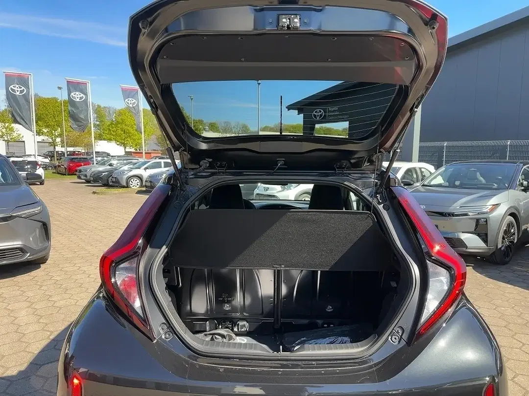 Toyota Aygo - Thumbnail 13