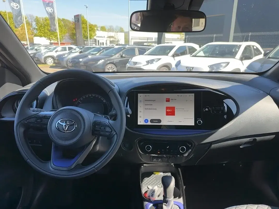 Toyota Aygo - Thumbnail 8