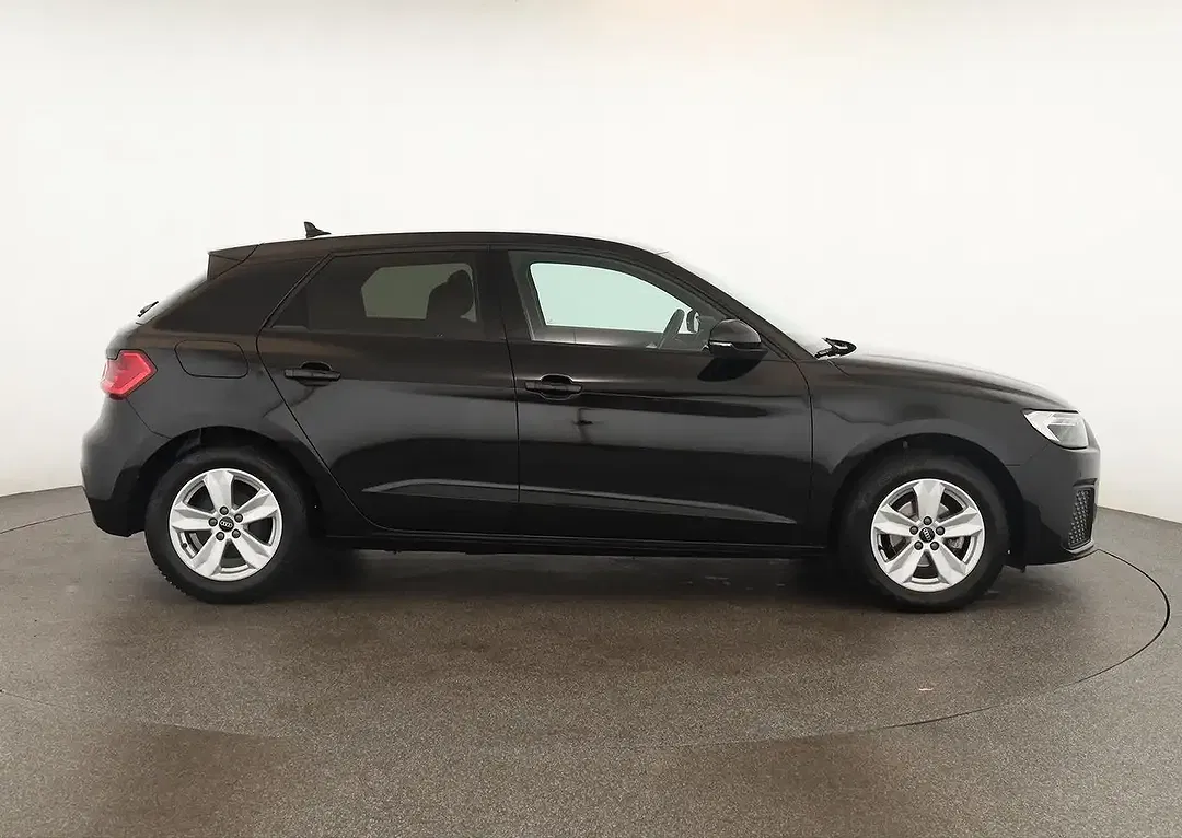 Audi A1 25 TFSI S tronic Sportback - Thumbnail 4