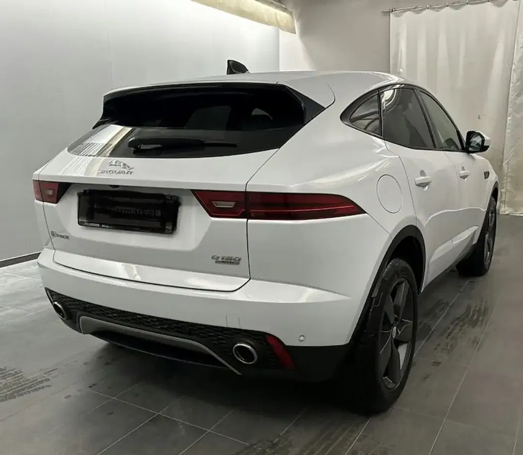 Jaguar E-Pace Black - Thumbnail 4