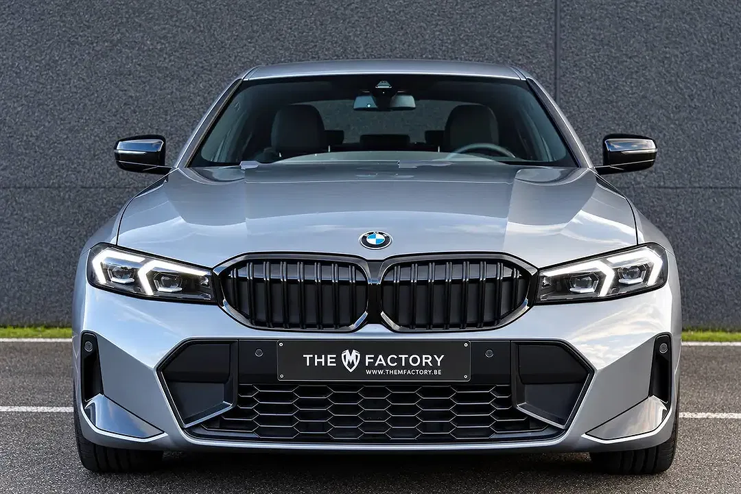 BMW 318 M Sport Pro Shadow Line Comfort - Thumbnail 2