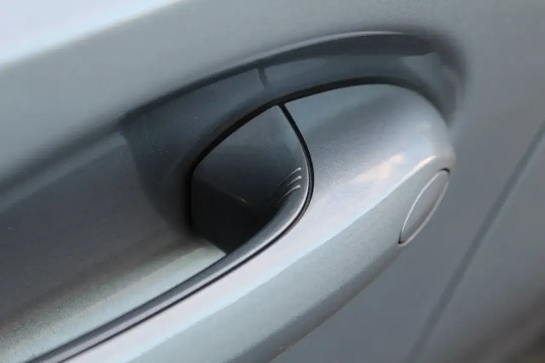 BMW 318 M Sport Pro Shadow Line Comfort - Thumbnail 9
