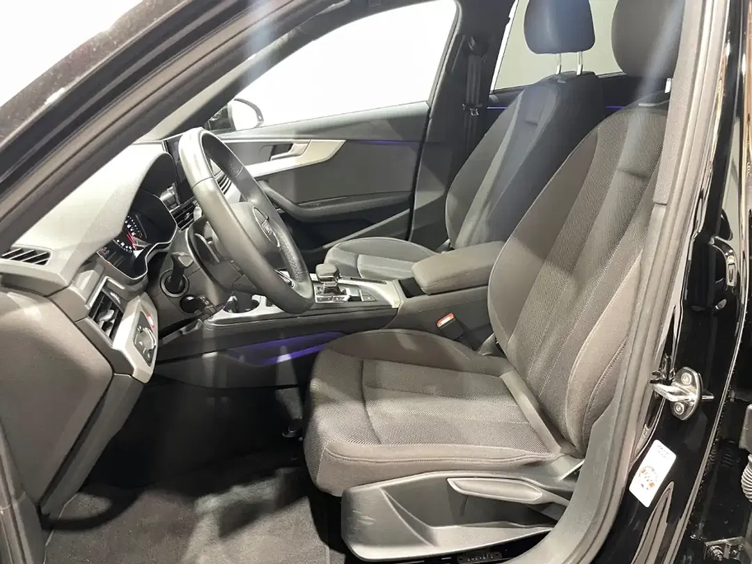 Audi A4 35 TFSI S tronic Avant - Thumbnail 3