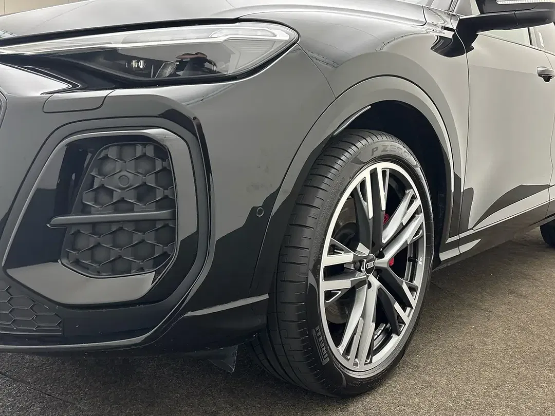 Audi SQ5 3.0 TFSI quattro Edition One - Thumbnail 5