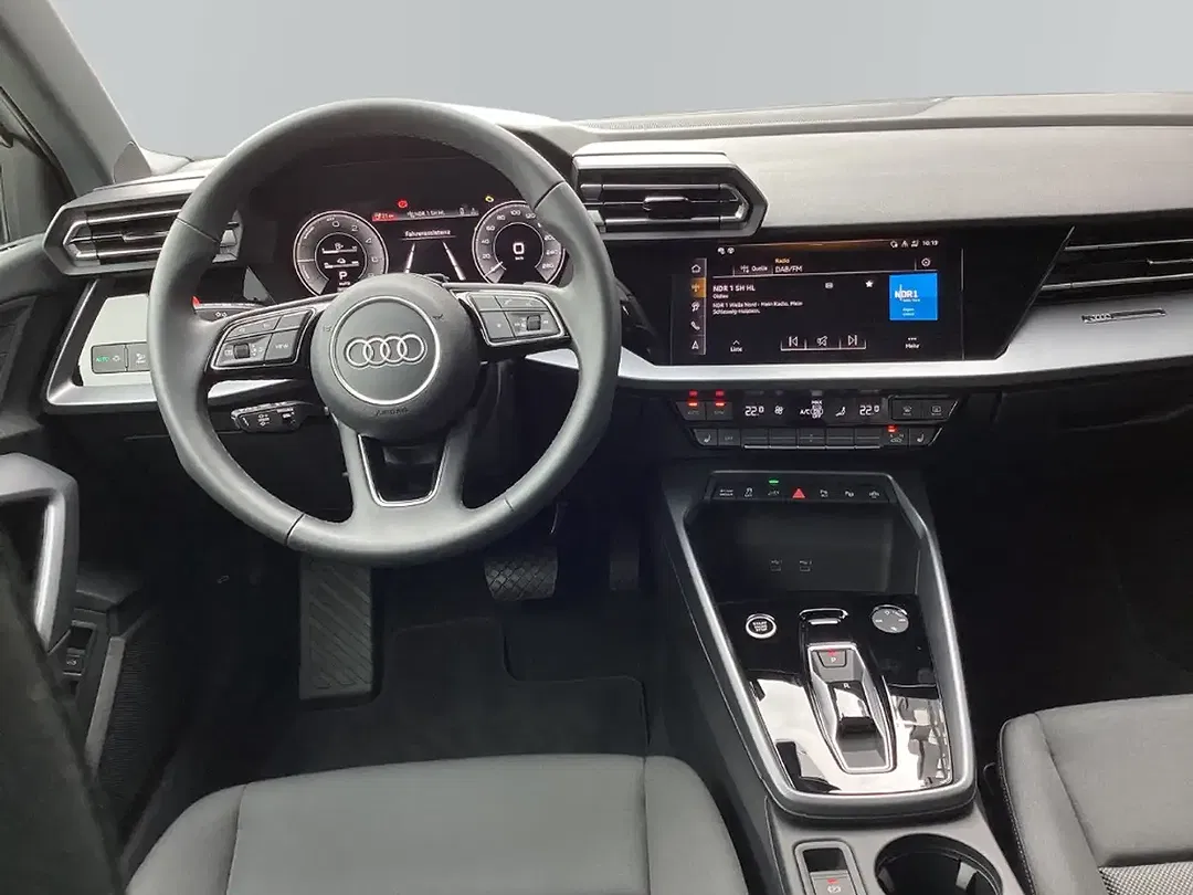 Audi A3 S tronic allstreet - Thumbnail 11