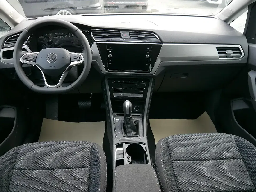 Volkswagen Touran 1.5 TSI DSG Comfortline - Thumbnail 12