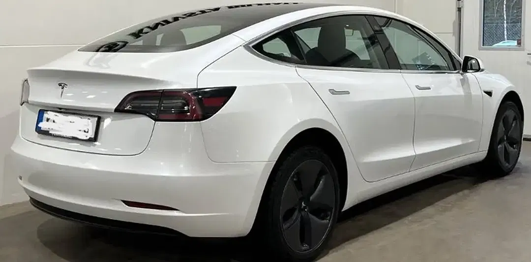 Tesla Model 3 RWD Standard Range Plus - Thumbnail 5