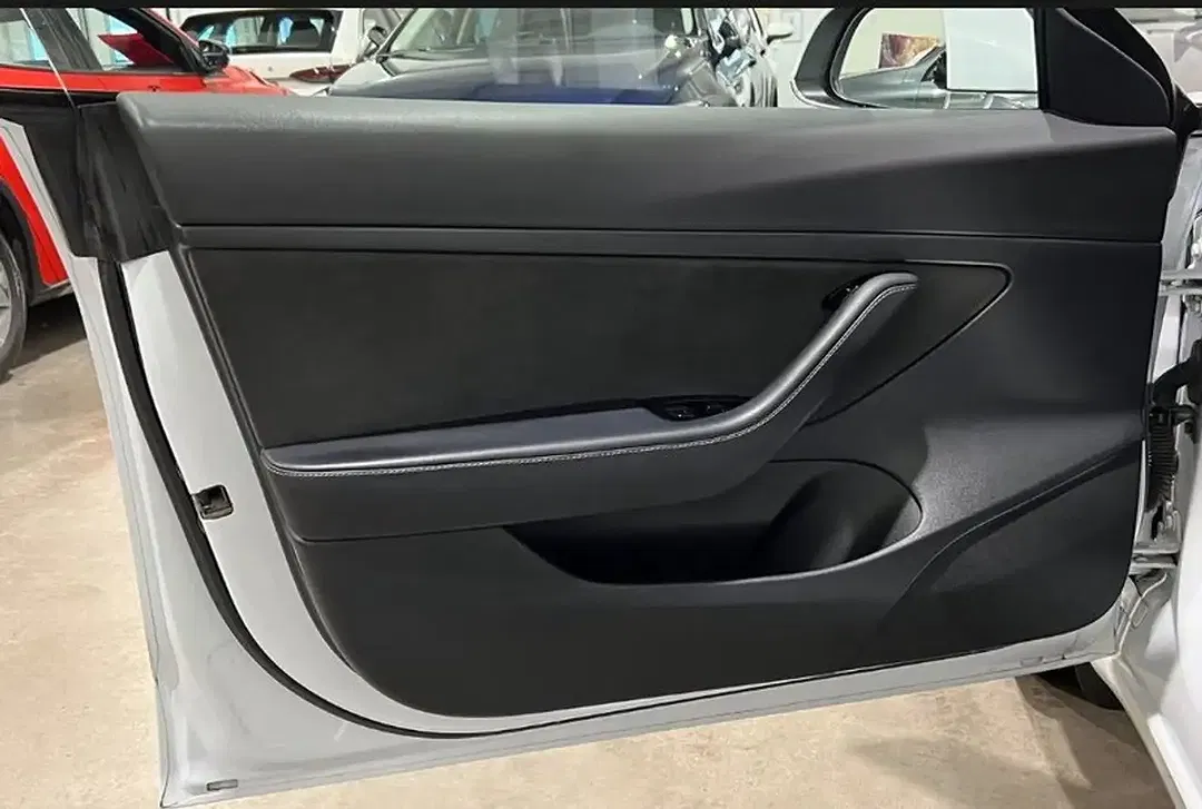 Tesla Model 3 RWD Standard Range Plus - Thumbnail 6