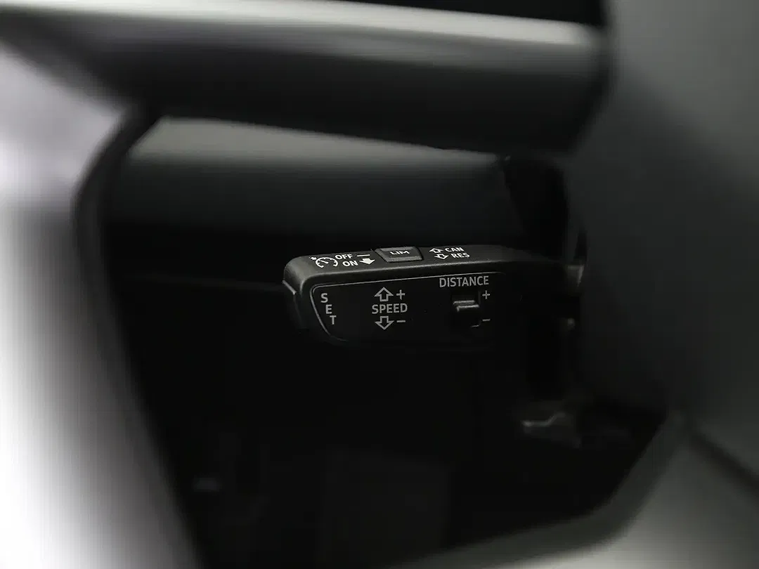 Audi Q6 e-tron - foto 15