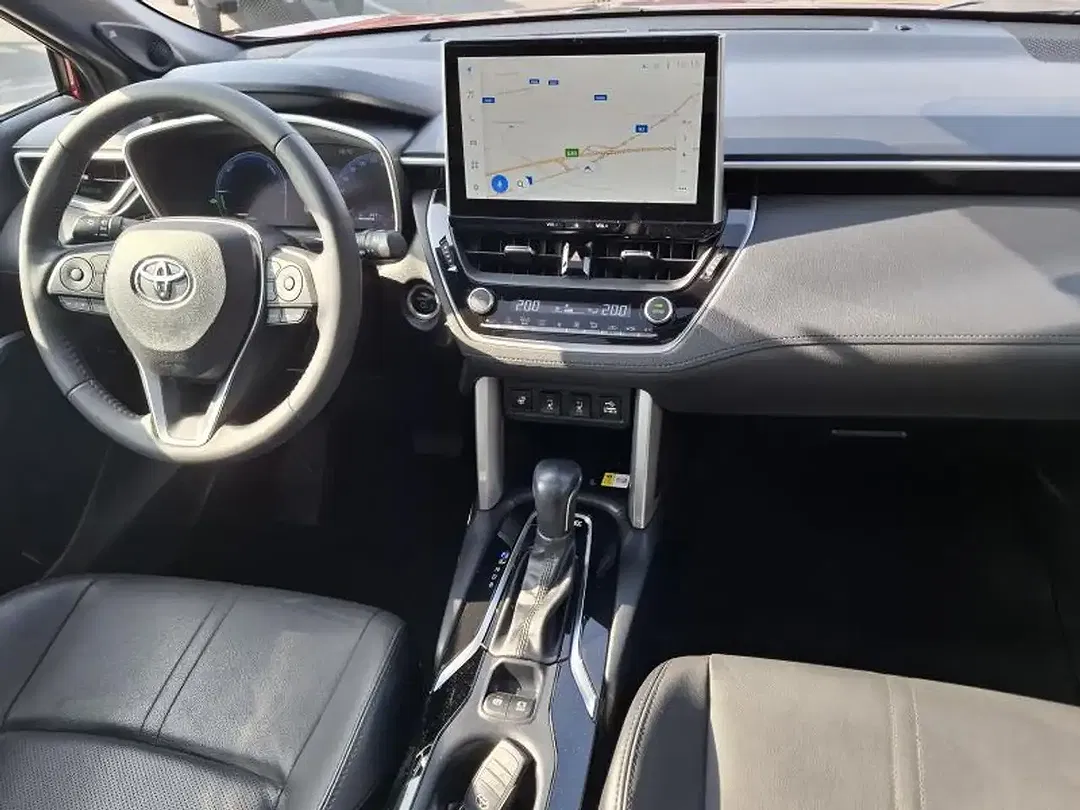 Toyota Corolla Cross Premium - Thumbnail 13