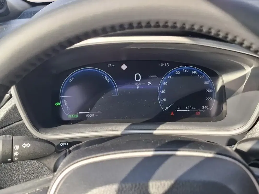 Toyota Corolla Cross Premium - Thumbnail 4