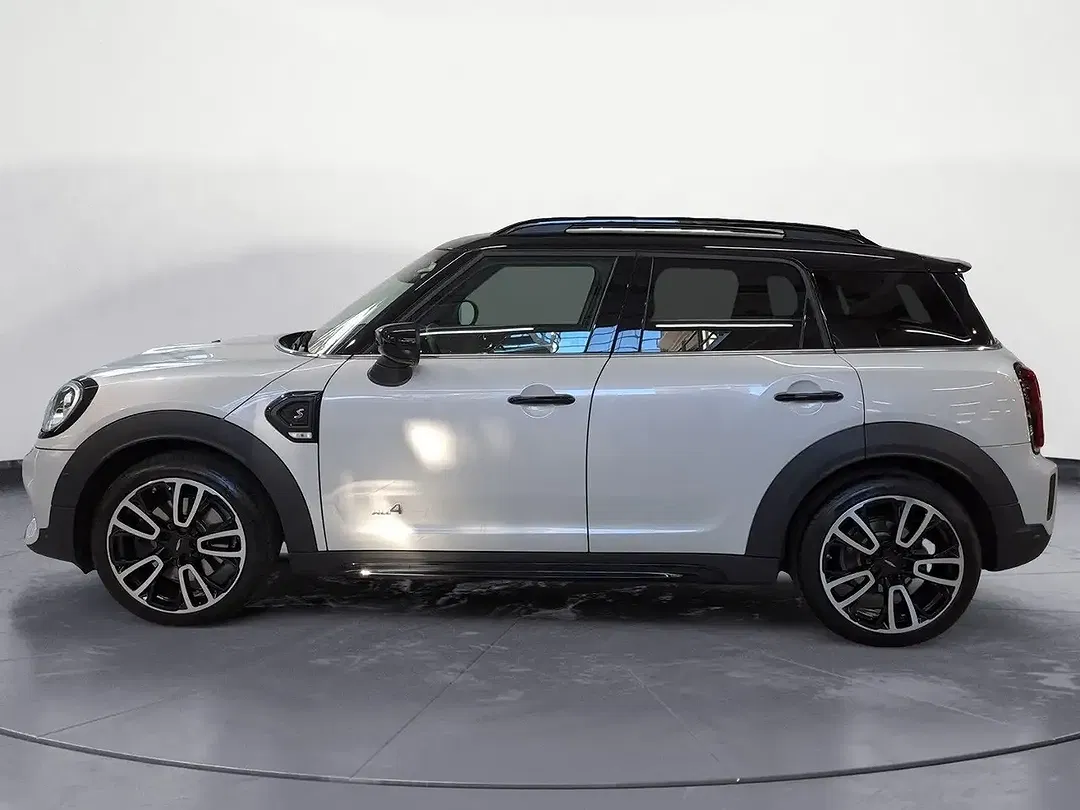 MINI John Cooper Works Countryman ALL4 Cooper S - Thumbnail 2