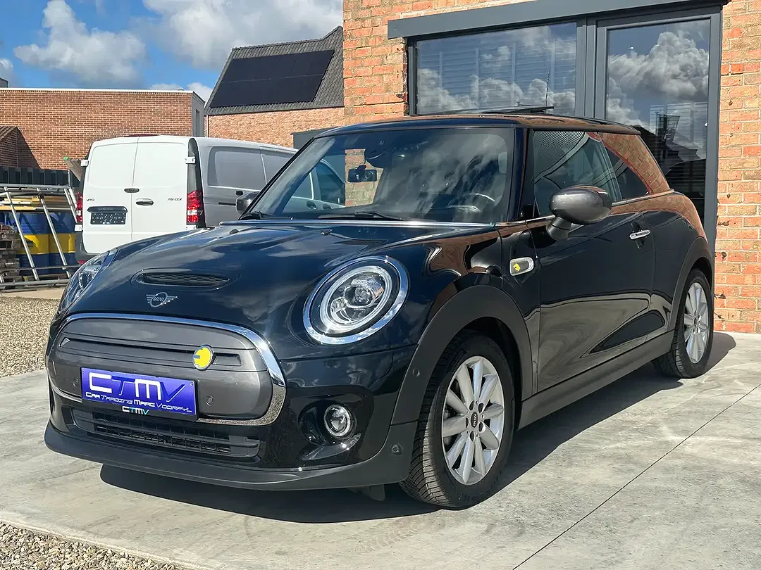 MINI Cooper SE - Thumbnail 3