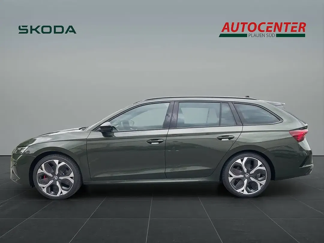 Skoda Octavia 2.0 TSI DSG vRS Combi - foto 2