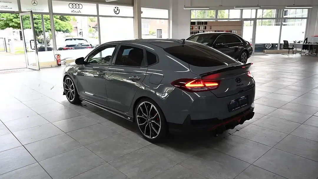 Hyundai i30 N Performance Fastback - Thumbnail 4