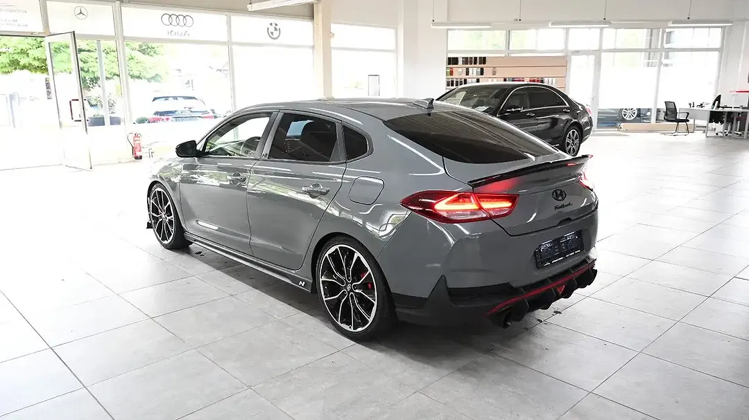 Hyundai i30 N Performance Fastback - Thumbnail 5